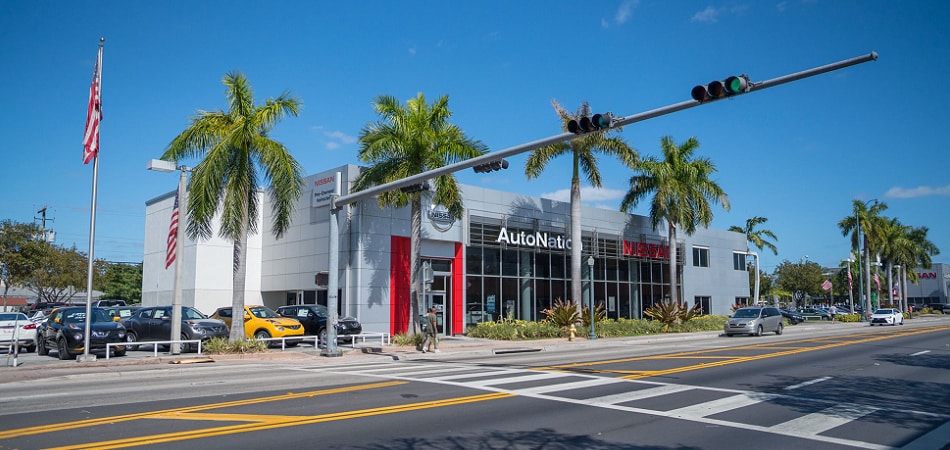 Exterior view of Nissan Miami Serving Hialeah