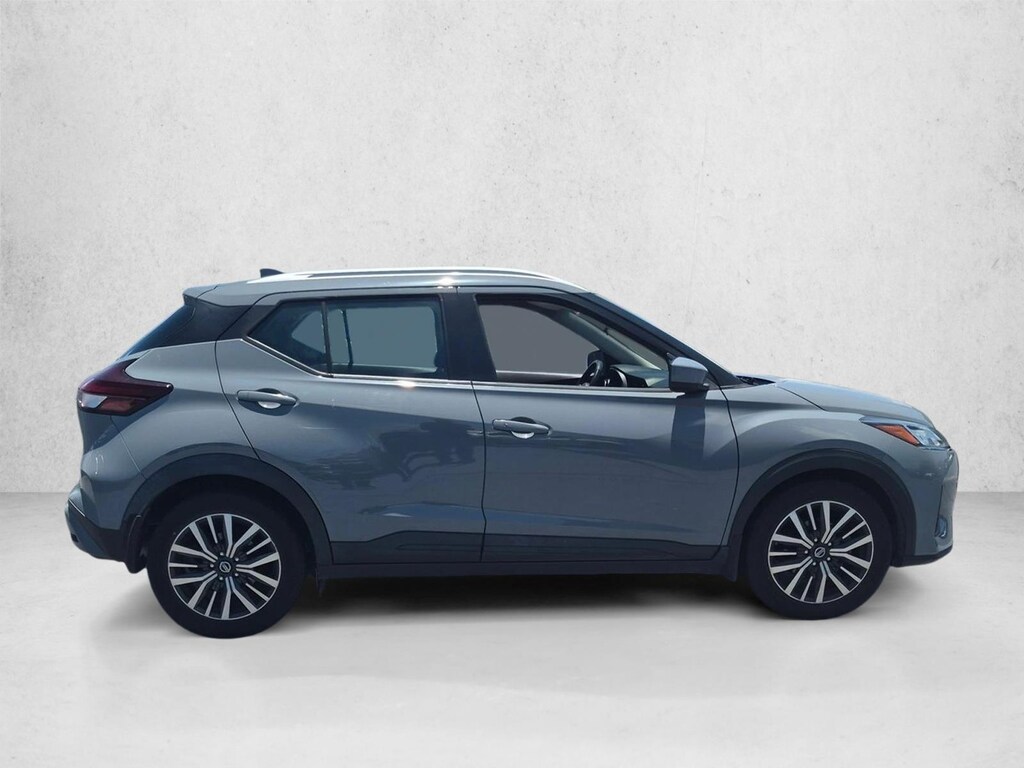 Used 2021 Nissan Kicks SV SUV