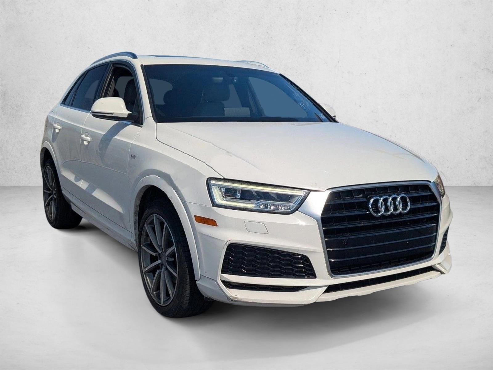 2018 Audi Q3 Premium Plus photo 3