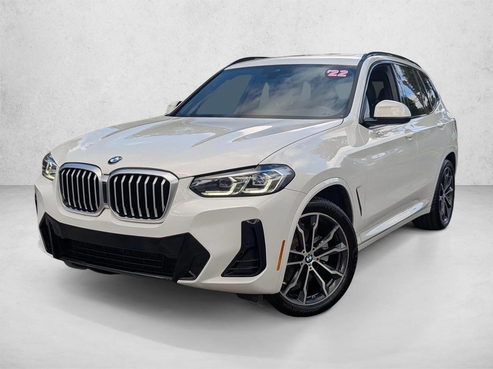 2022 BMW X3 30i's photo