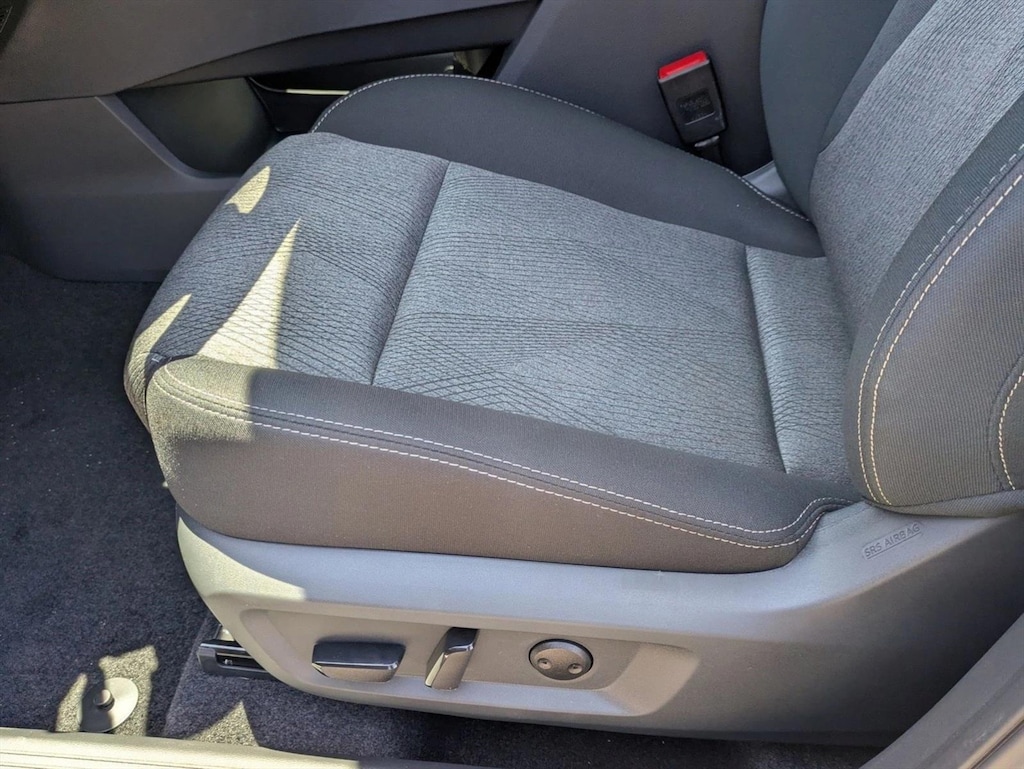 New 2026 Nissan Rogue SV SUV