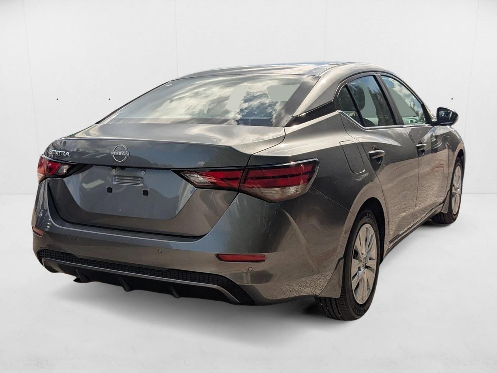 2025 Nissan Sentra S photo 2