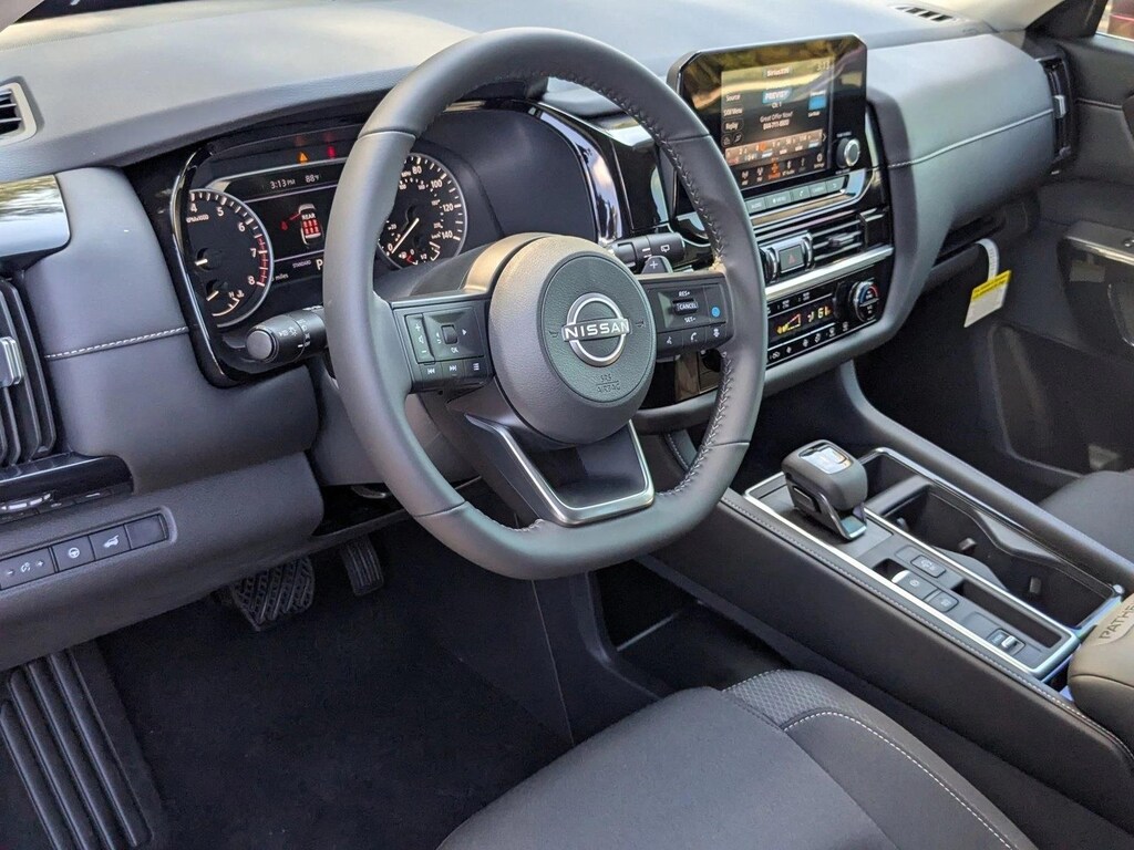 New 2025 Nissan Pathfinder SV SUV