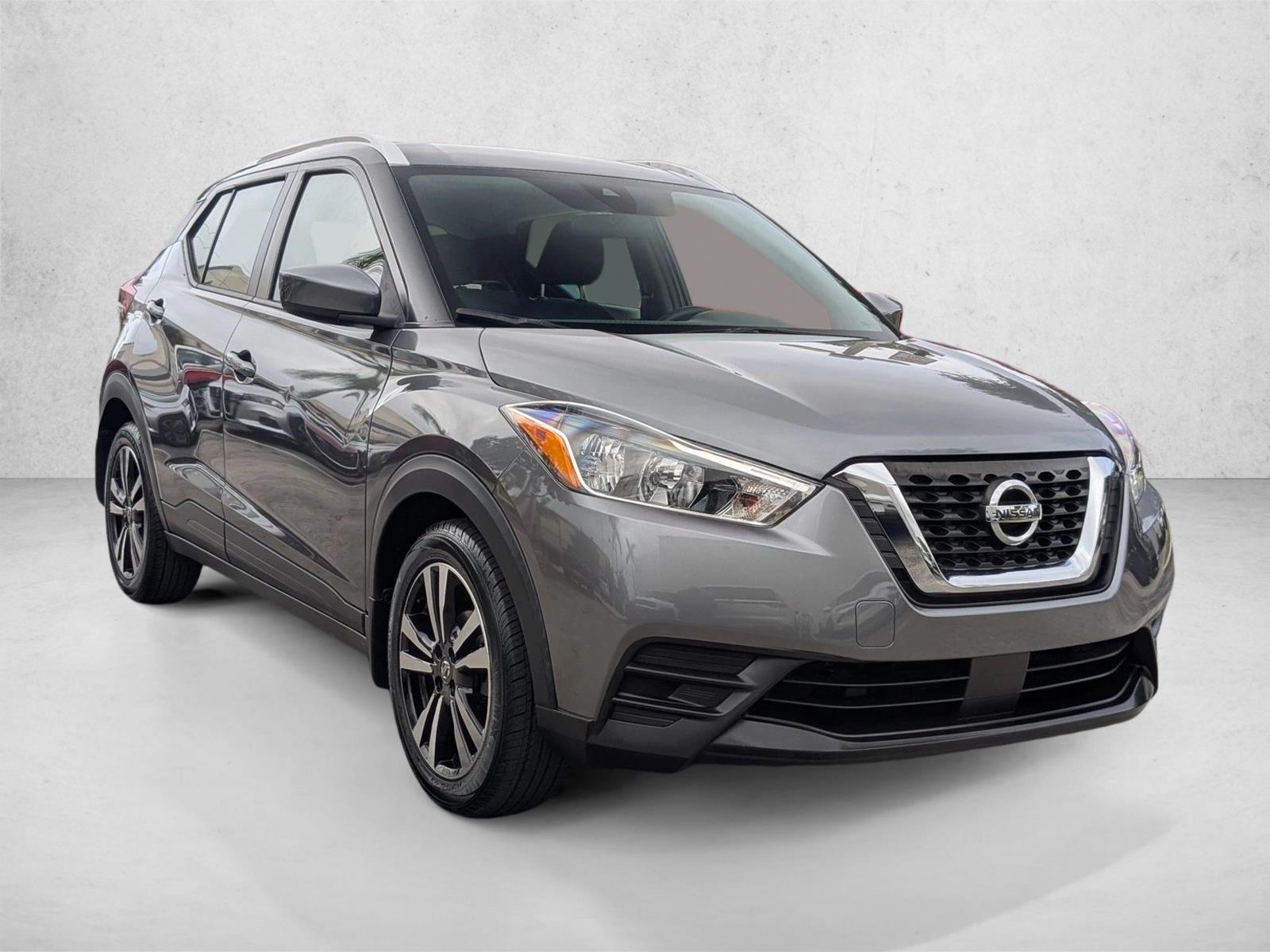 2020 Nissan Kicks SV photo 3