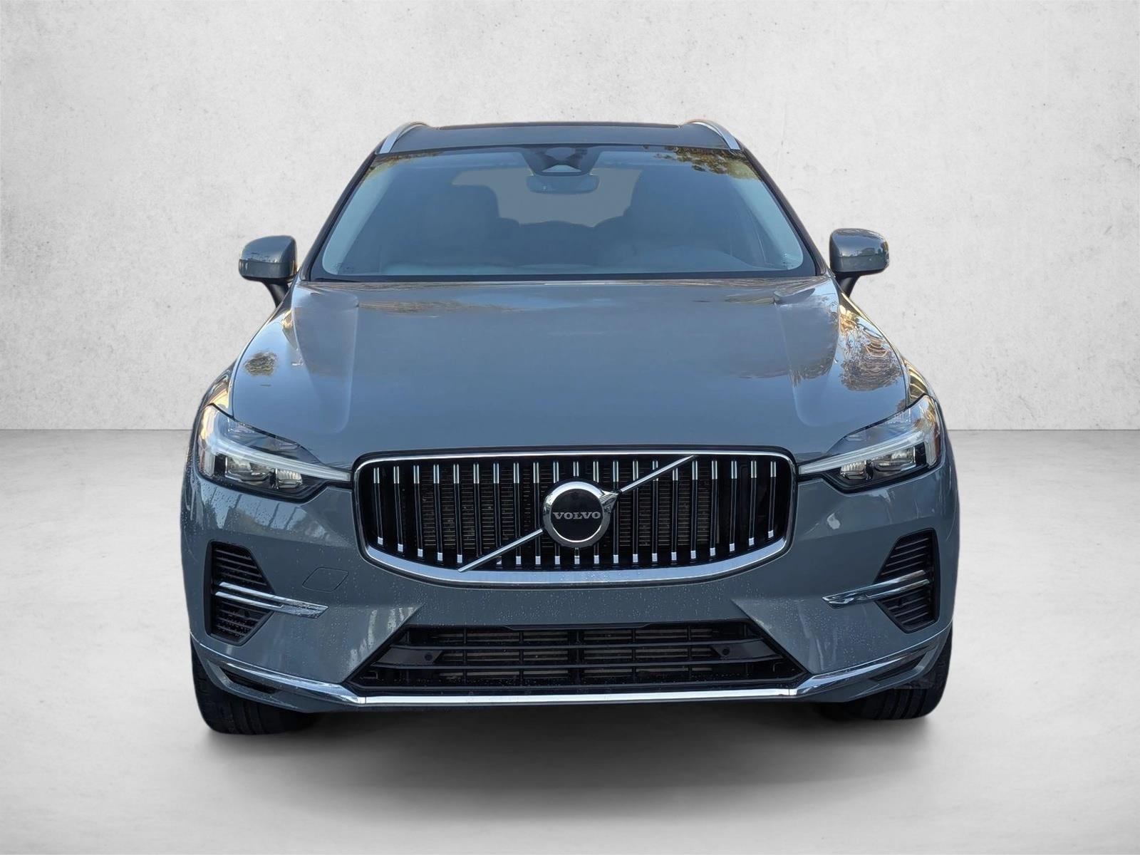 Used 2022 Volvo XC60 Inscription Expression with VIN YV4BR0DZ9N1976400 for sale in Miami, FL