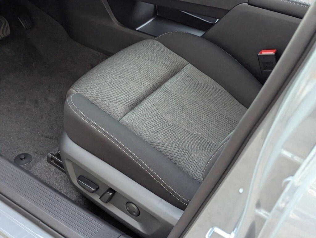 New 2026 Nissan Rogue SV SUV