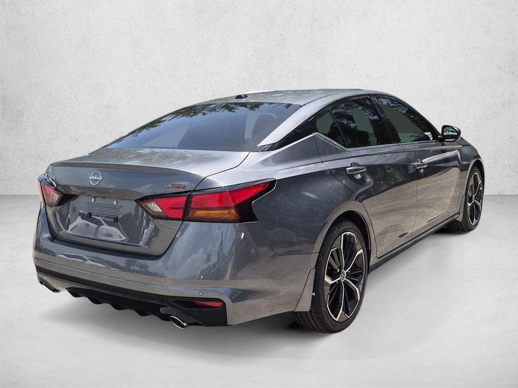 New 2026 Nissan Altima SR Sedan