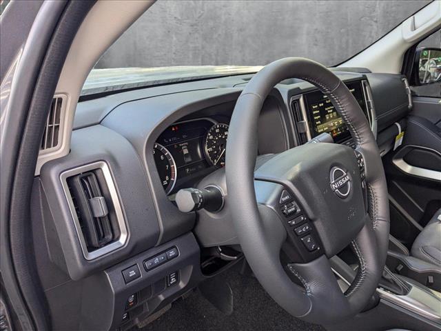 2025 Nissan Frontier SV photo 3