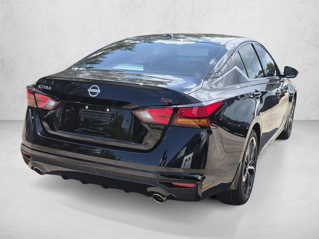 New 2026 Nissan Altima SR Sedan