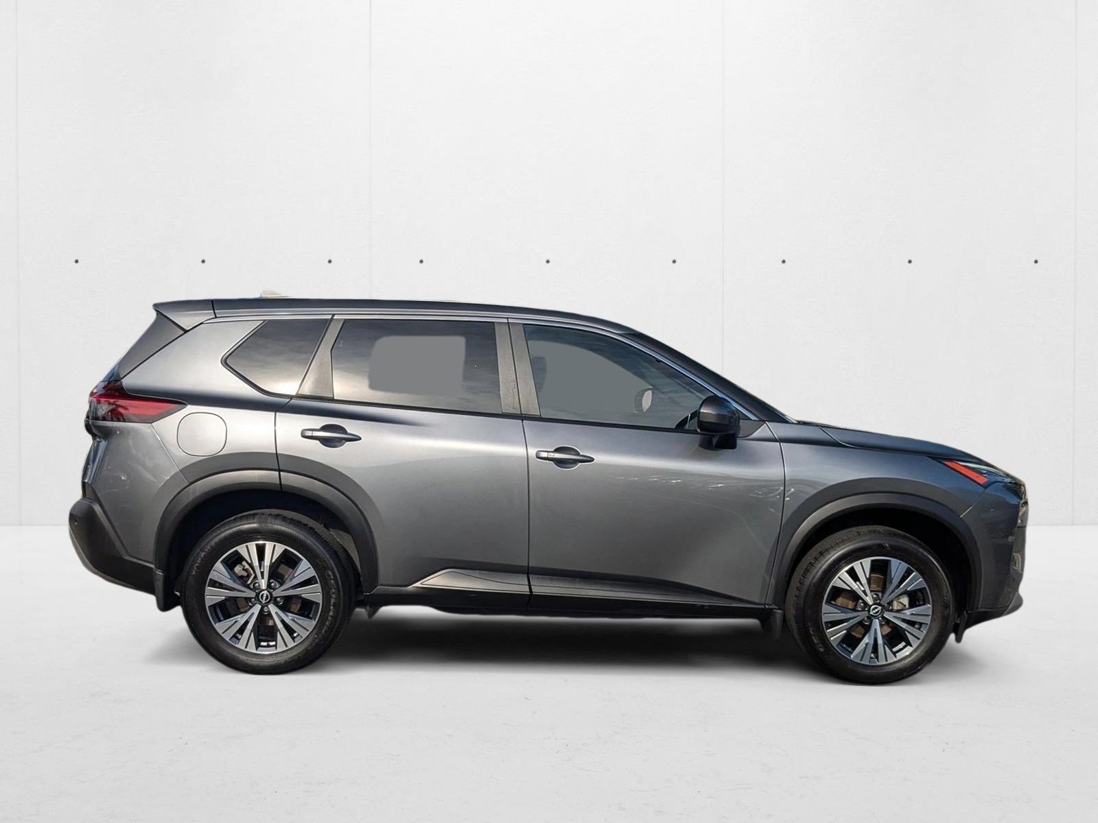 2023 Nissan Rogue SV photo 3