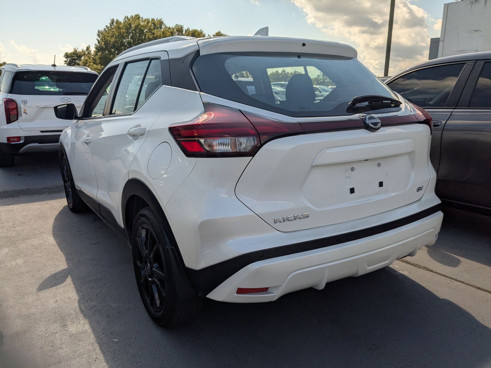 2023 Nissan Kicks SV photo 4