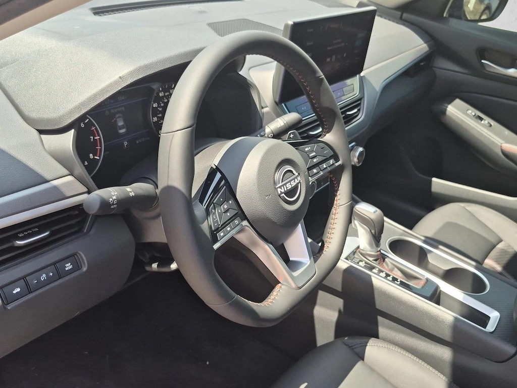 New 2026 Nissan Altima SR Sedan
