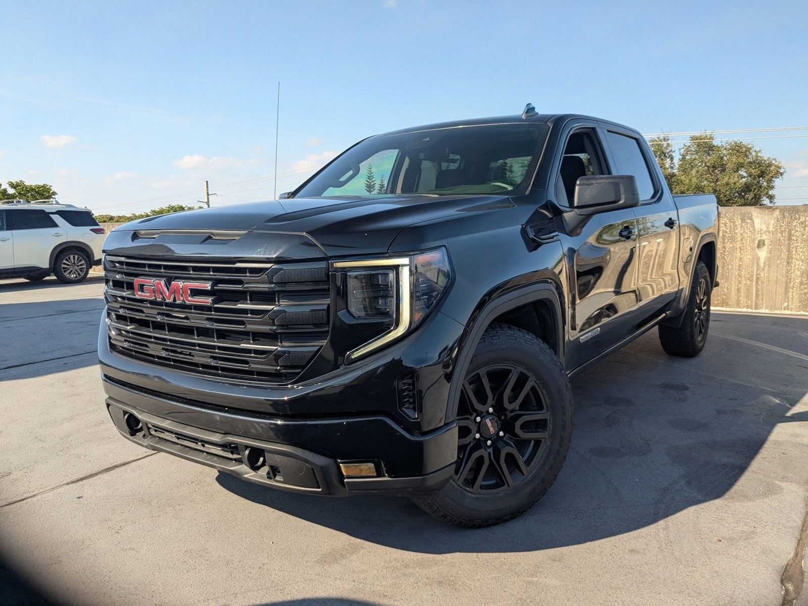 2022 GMC Sierra 1500 Elevation's photo
