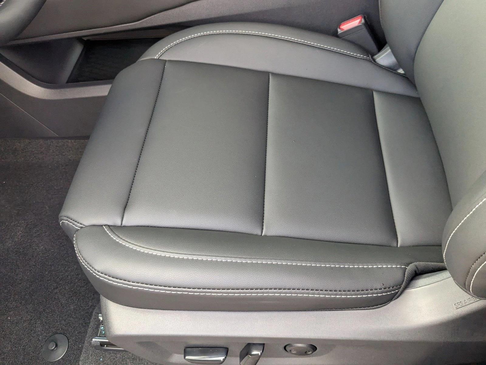 2026 Nissan Murano SV photo 4