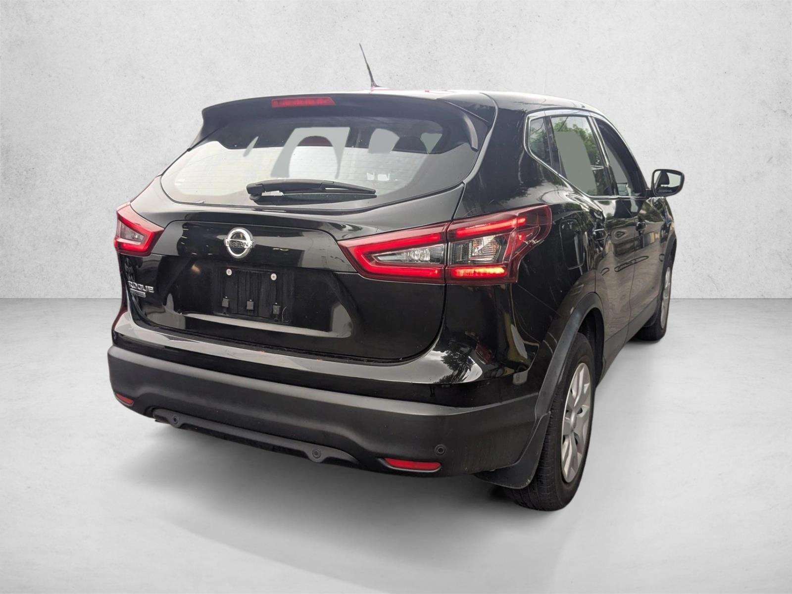 2020 Nissan Rogue Sport S photo 4