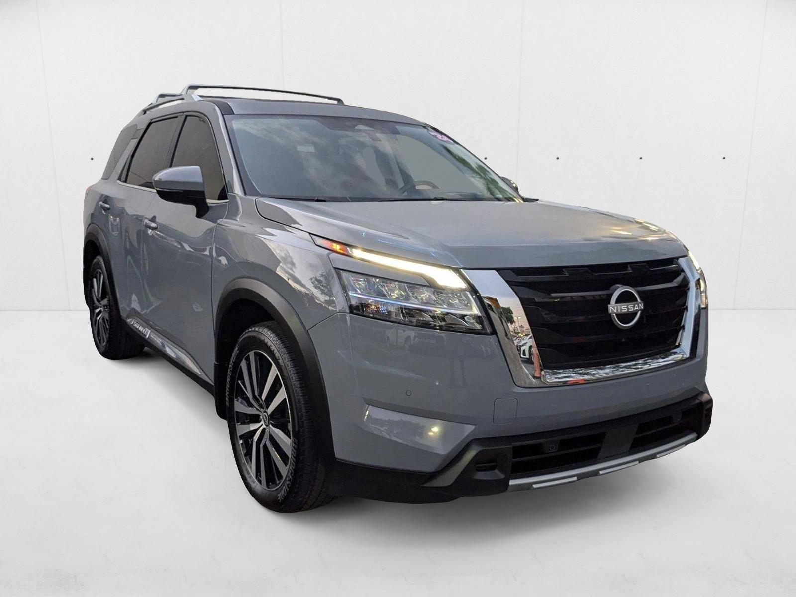 2024 Nissan Pathfinder Platinum photo 3