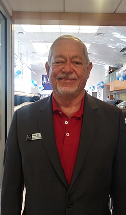 Staff member Rene R. Illa from ID_12972a332e4f