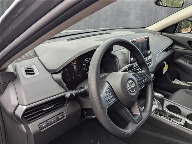 2025 Nissan Altima S photo 3