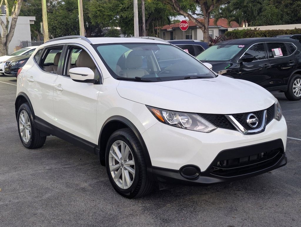 Used 2017 Nissan