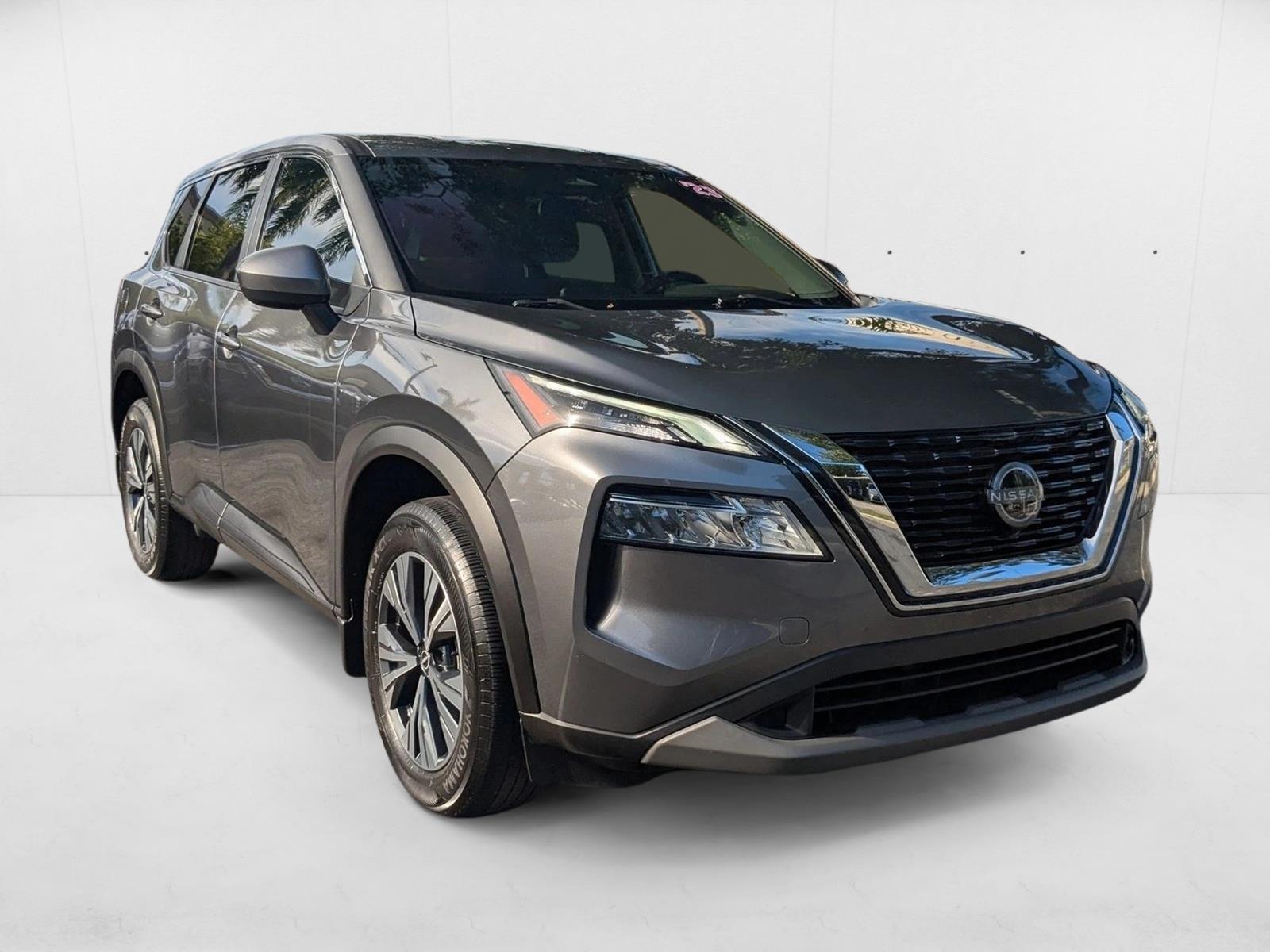 2023 Nissan Rogue SV photo 2