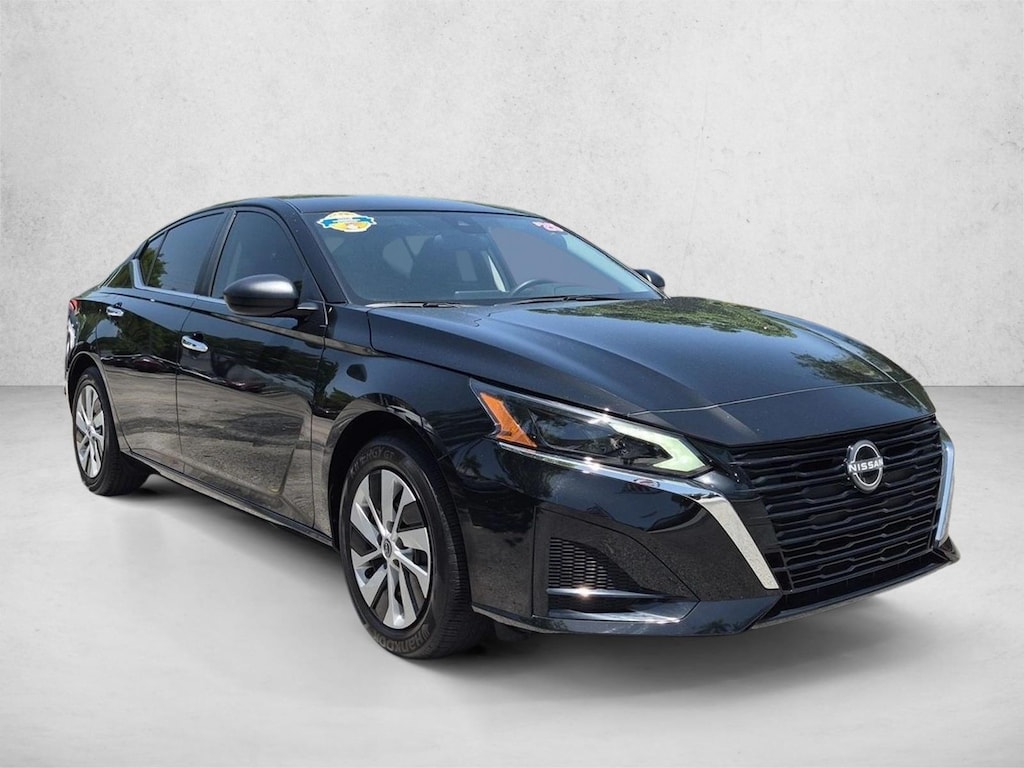 Certified 2025 Nissan Altima S Sedan