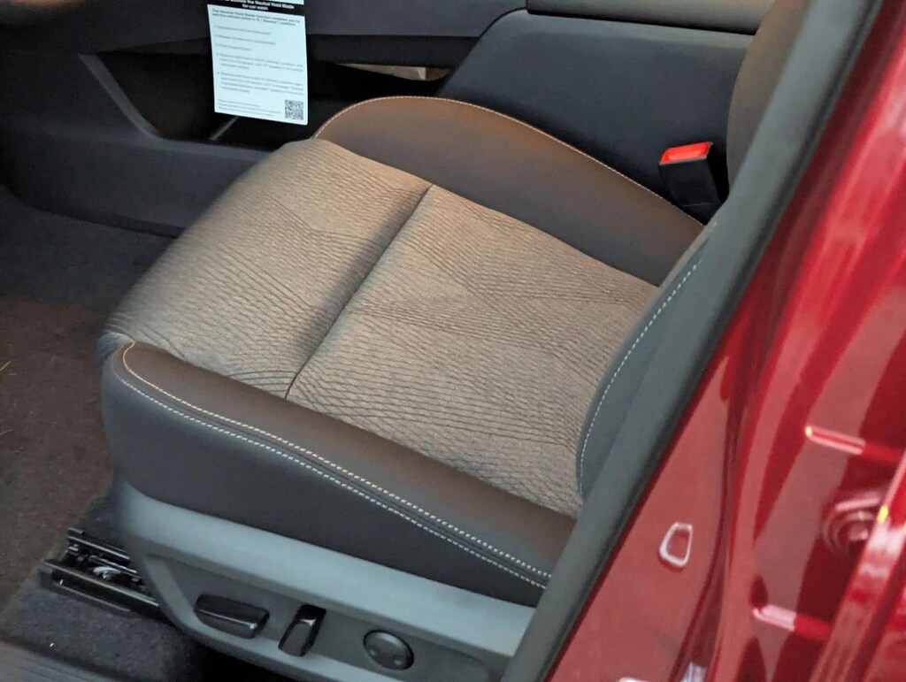 New 2026 Nissan Rogue SV SUV