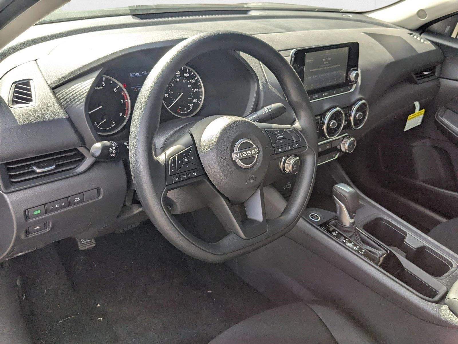 2025 Nissan Sentra S photo 3