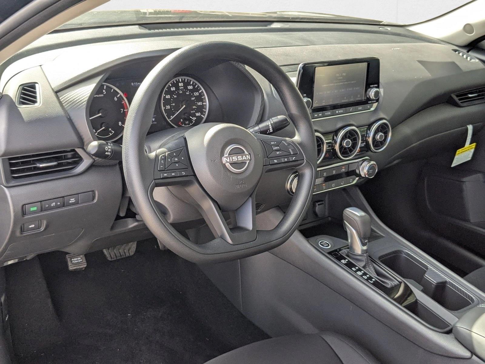 2025 Nissan Sentra S photo 3