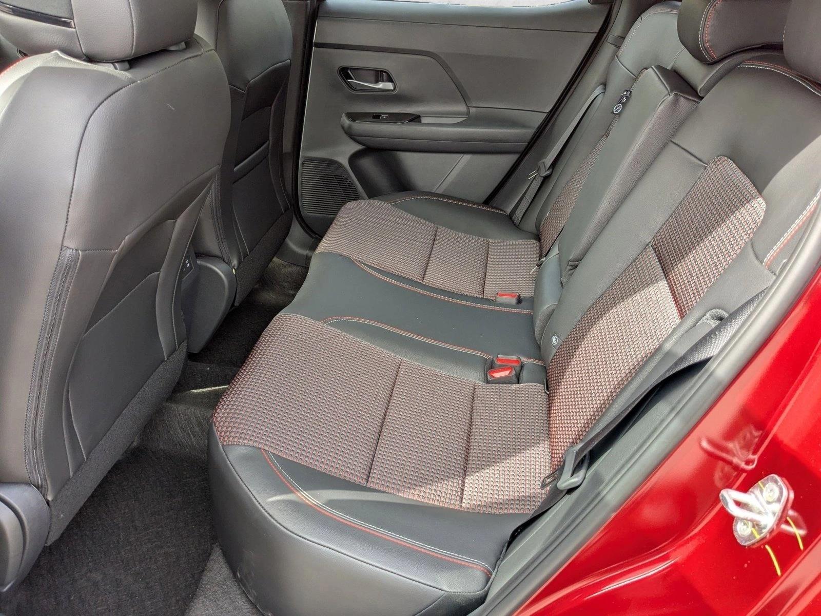 2026 Nissan KICKS SR - Photo 14
