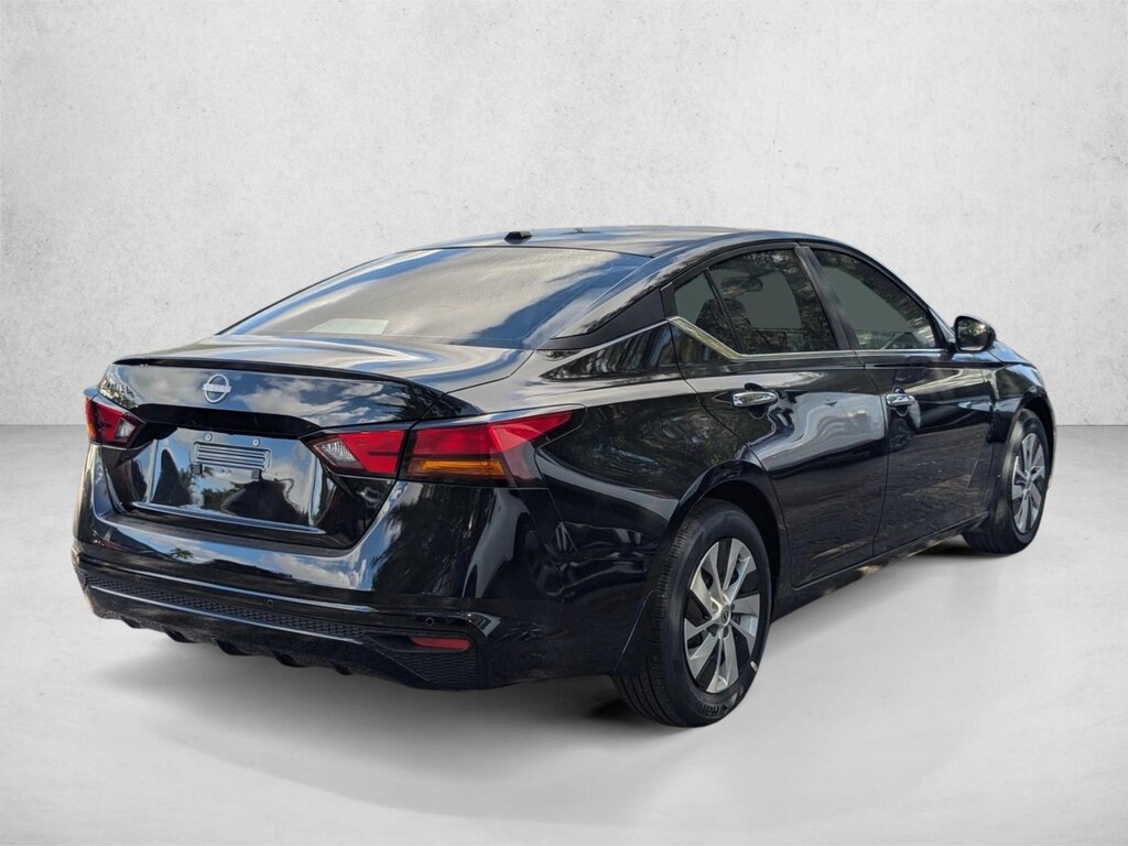 Certified 2025 Nissan Altima S Sedan