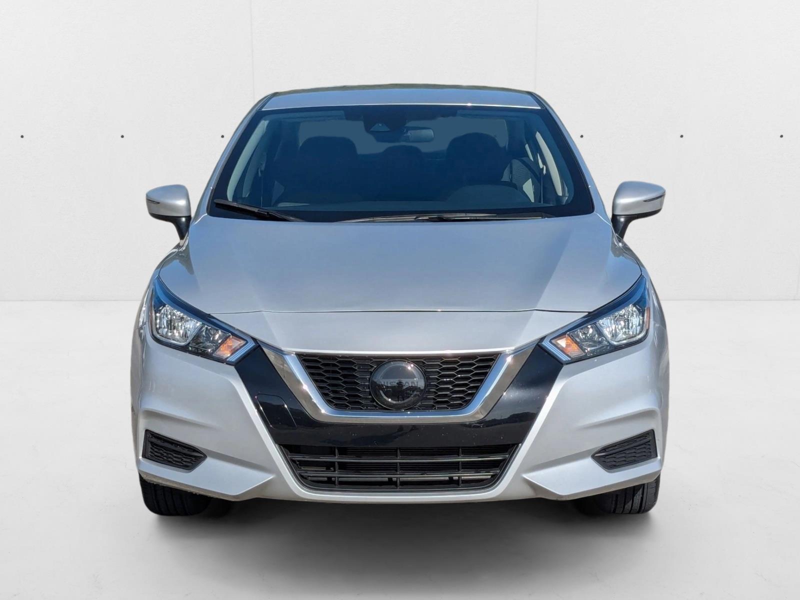 2021 Nissan Versa SV photo 2