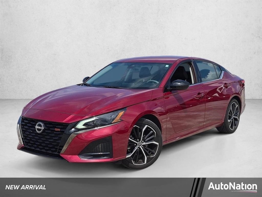 Used 2024 Nissan Altima 2.5 SR Sedan