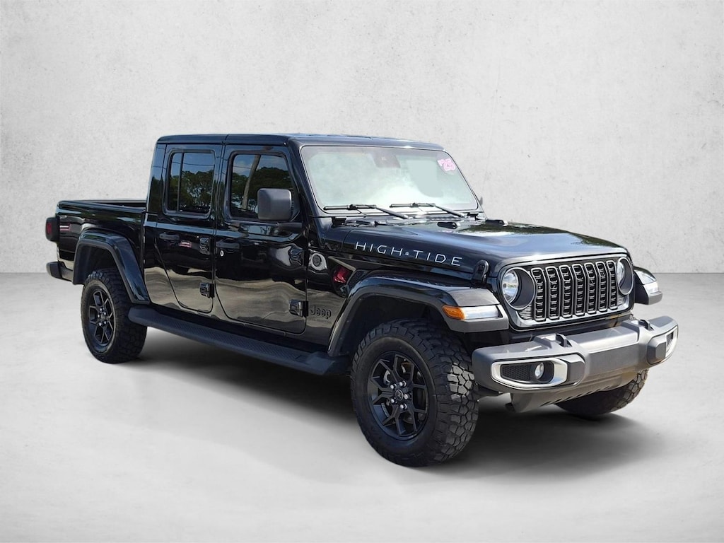 Used 2025 Jeep Gladiator High Tide Truck Crew Cab