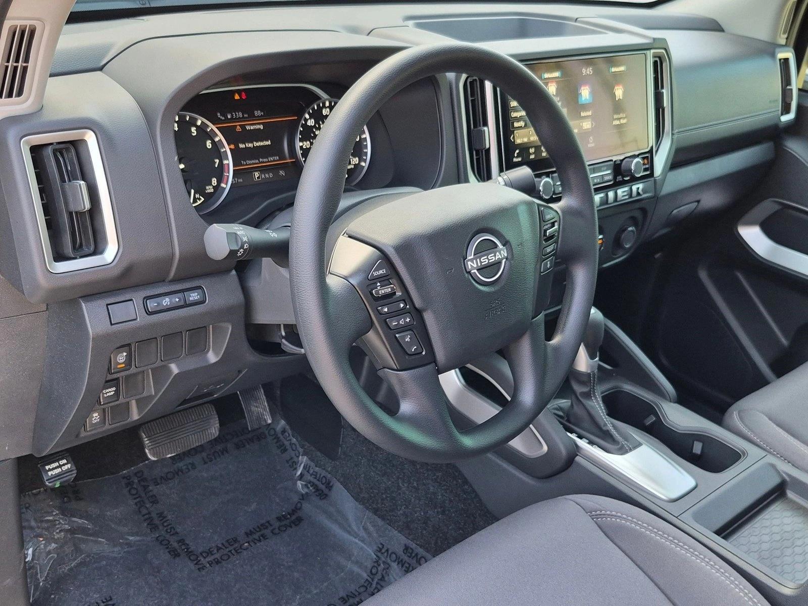2025 Nissan Frontier SV - Photo 10