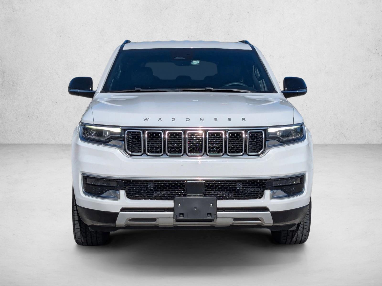 2023 Jeep Wagoneer L Series II photo 2