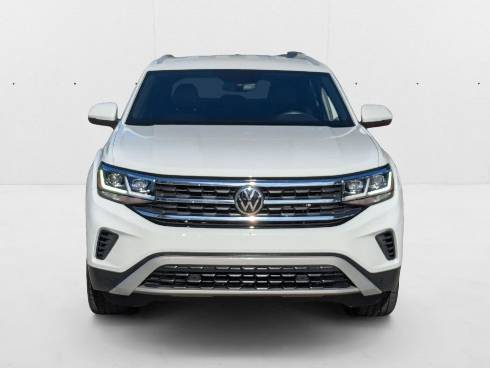 2021 Volkswagen Atlas Cross Sport SE Technology photo 2