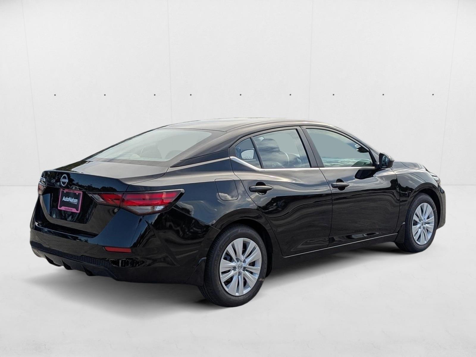 2025 Nissan Sentra S photo 2