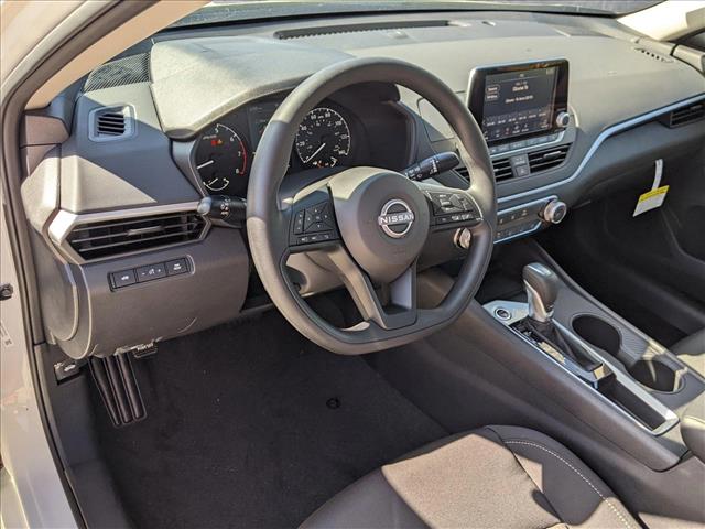 2025 Nissan Altima S photo 3