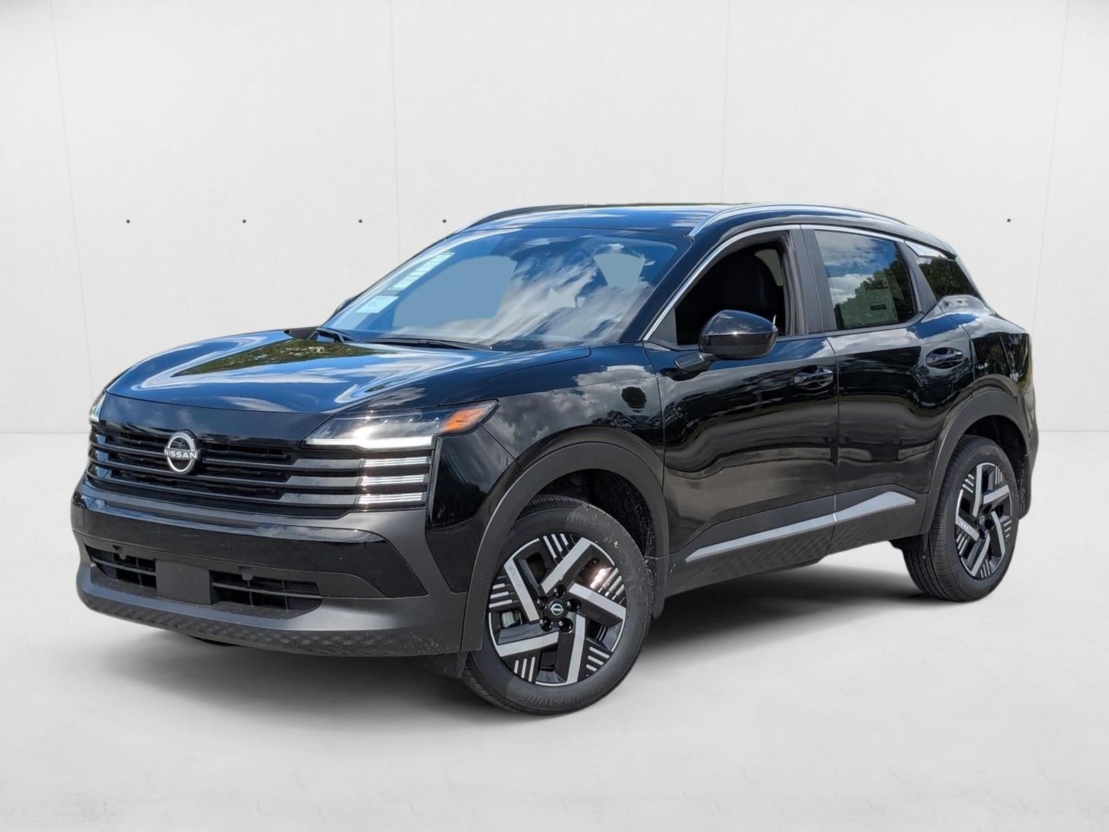 2026 Nissan KICKS SV's photo