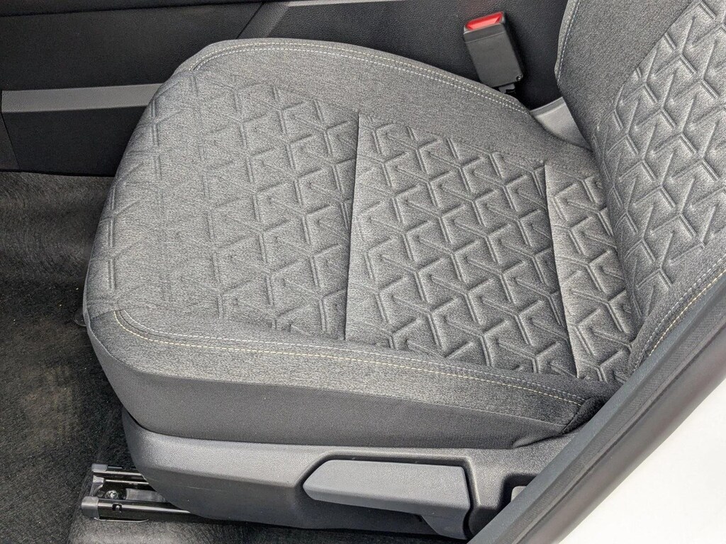 New 2026 Nissan Kicks SV SUV