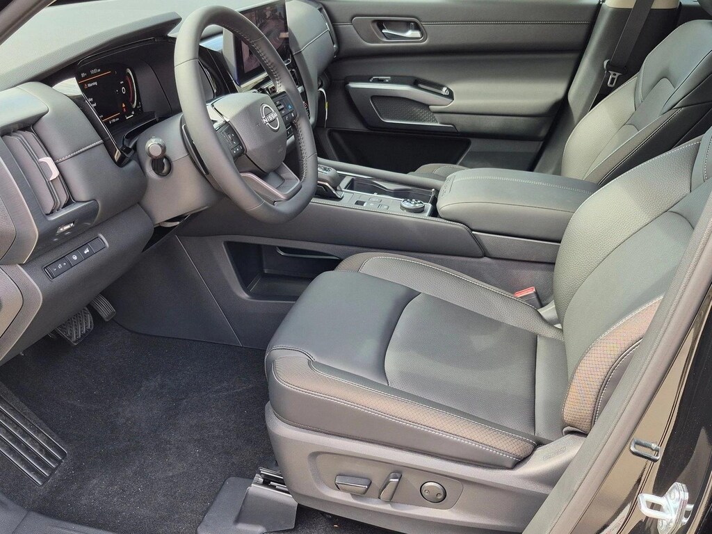 New 2026 Nissan Pathfinder SL SUV