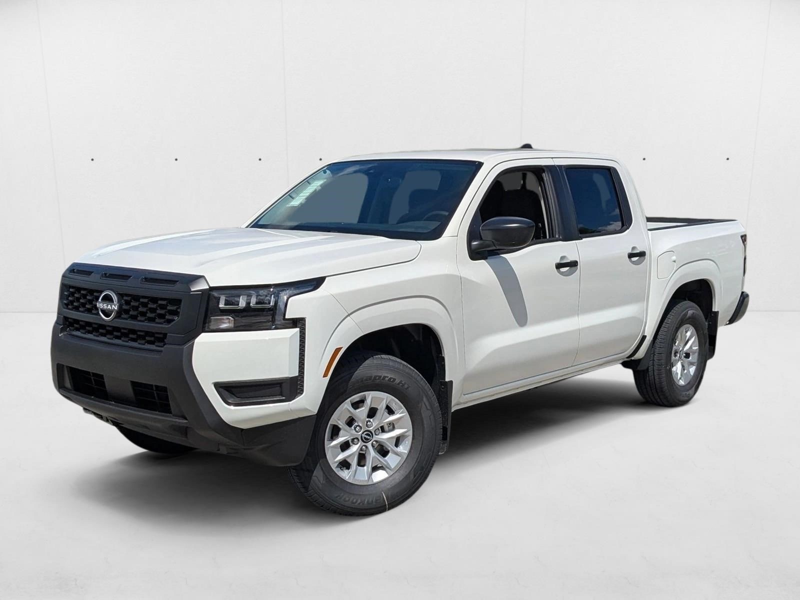 2026 Nissan Frontier S's photo
