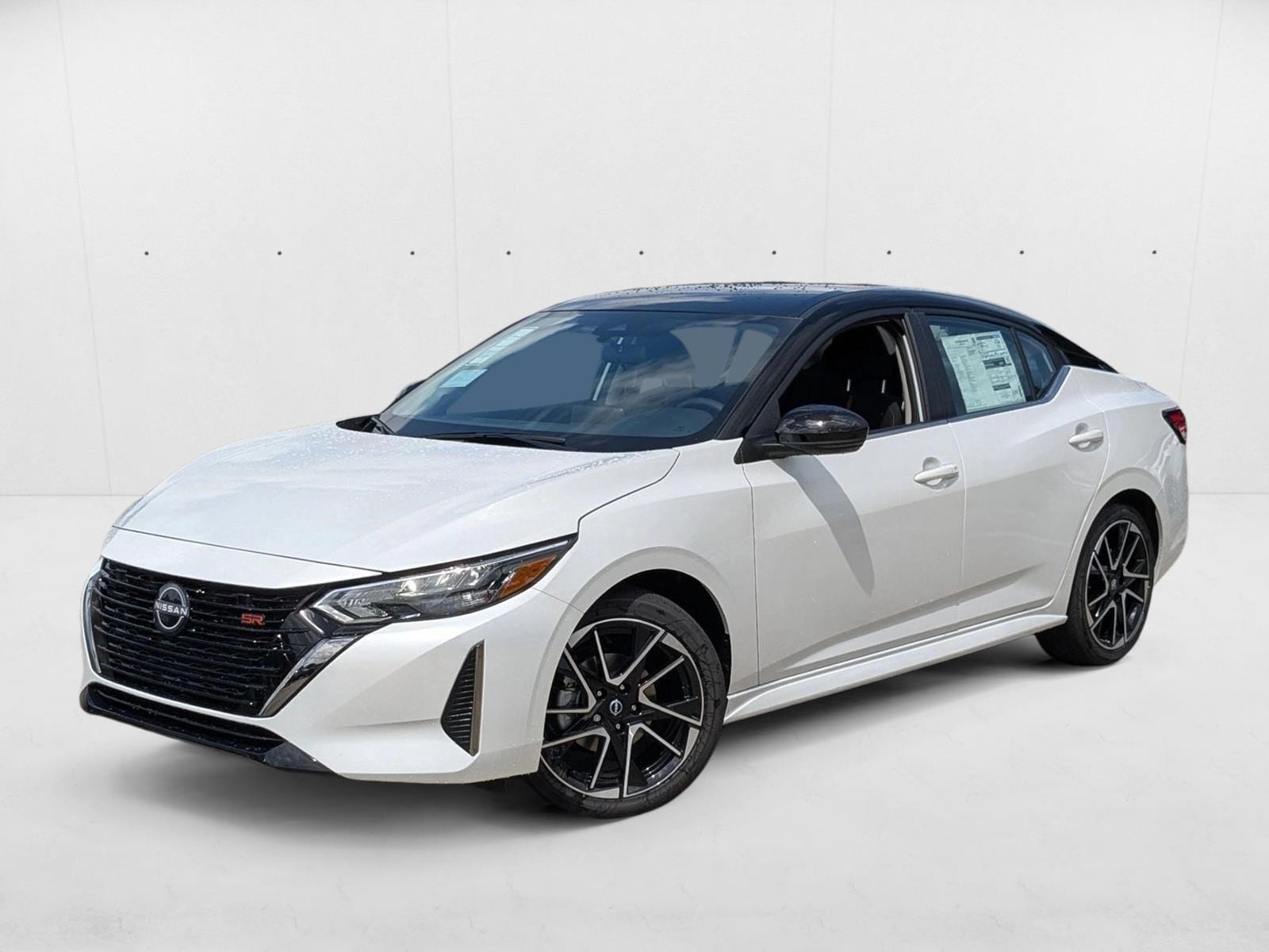 2025 Nissan Sentra SR's photo