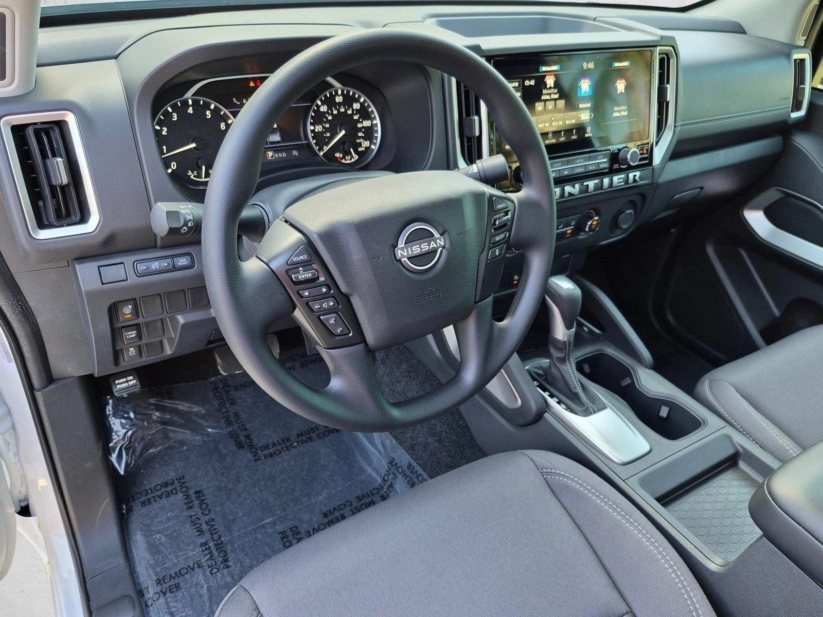 2025 Nissan Frontier SV - Photo 16
