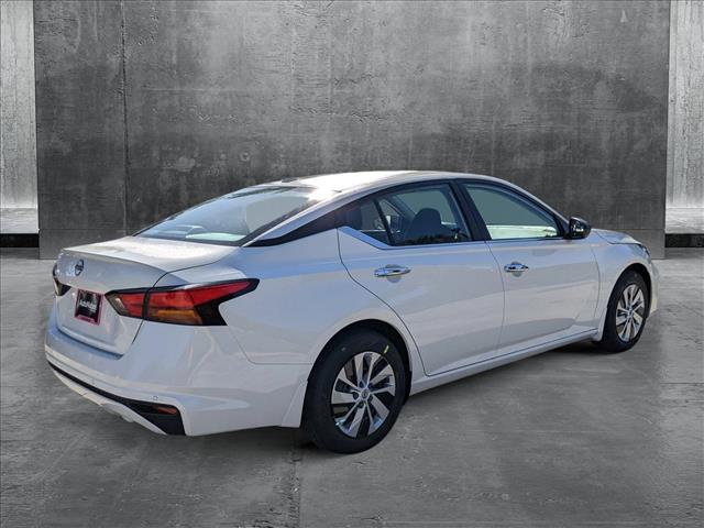 2025 Nissan Altima S photo 2