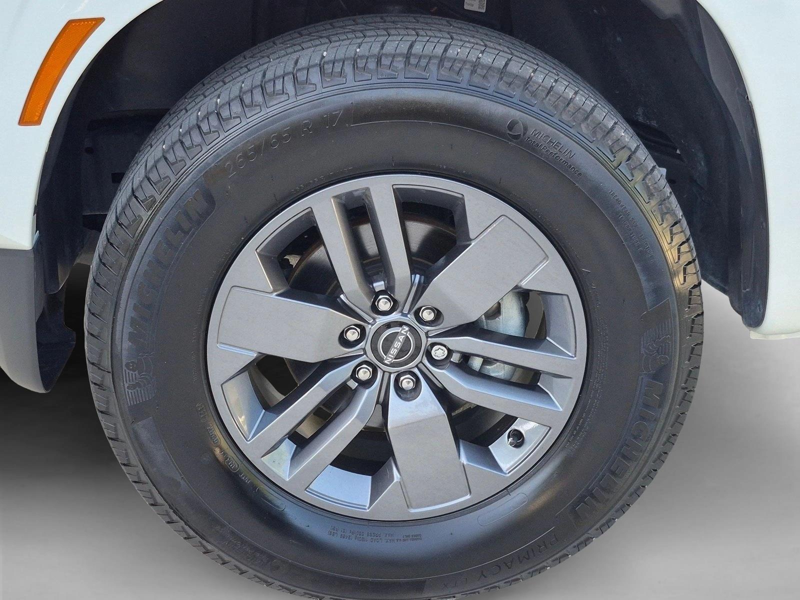2025 Nissan Frontier SV - Photo 22