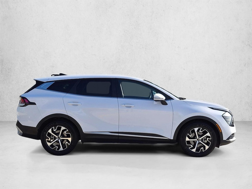 Used 2024 Kia Sportage EX SUV
