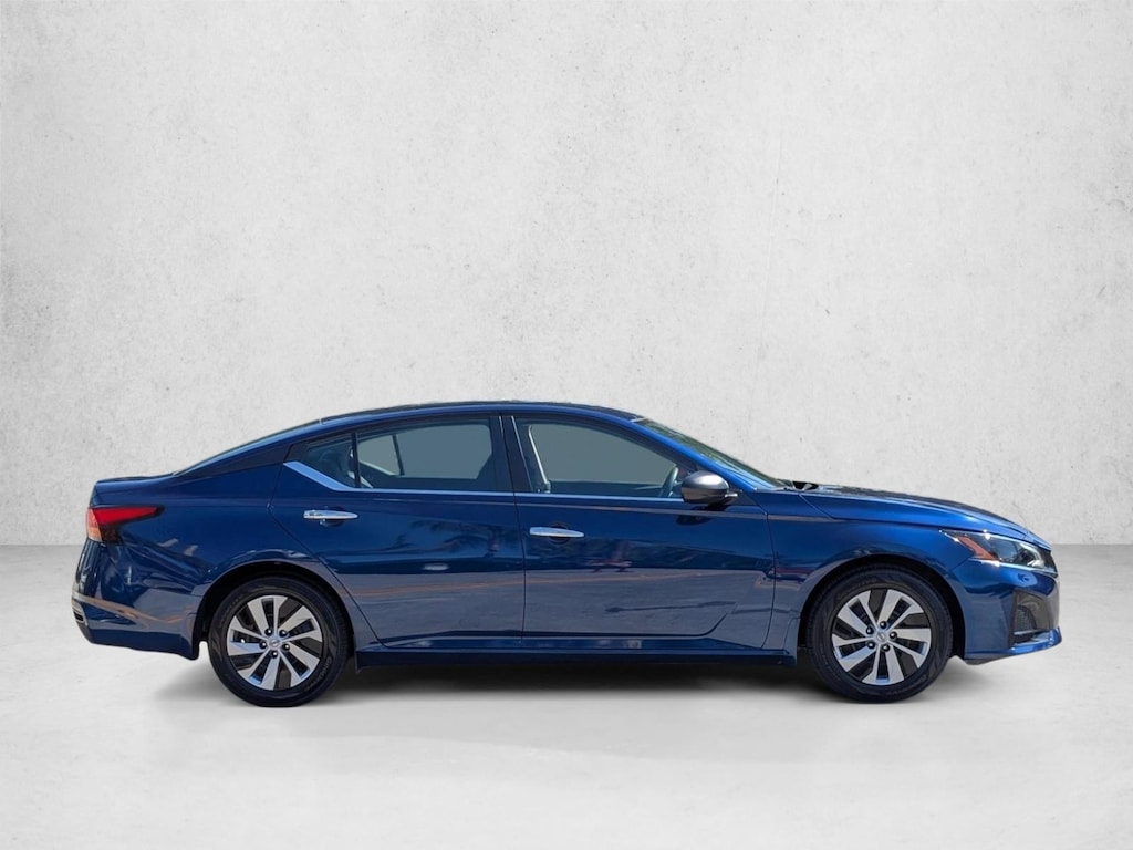 Used 2024 Nissan Altima 2.5 S Sedan