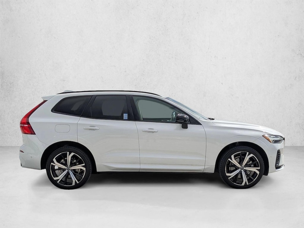 Used 2023 Volvo XC60 Recharge Plug-In Hybrid Ultimate Dark Theme SUV