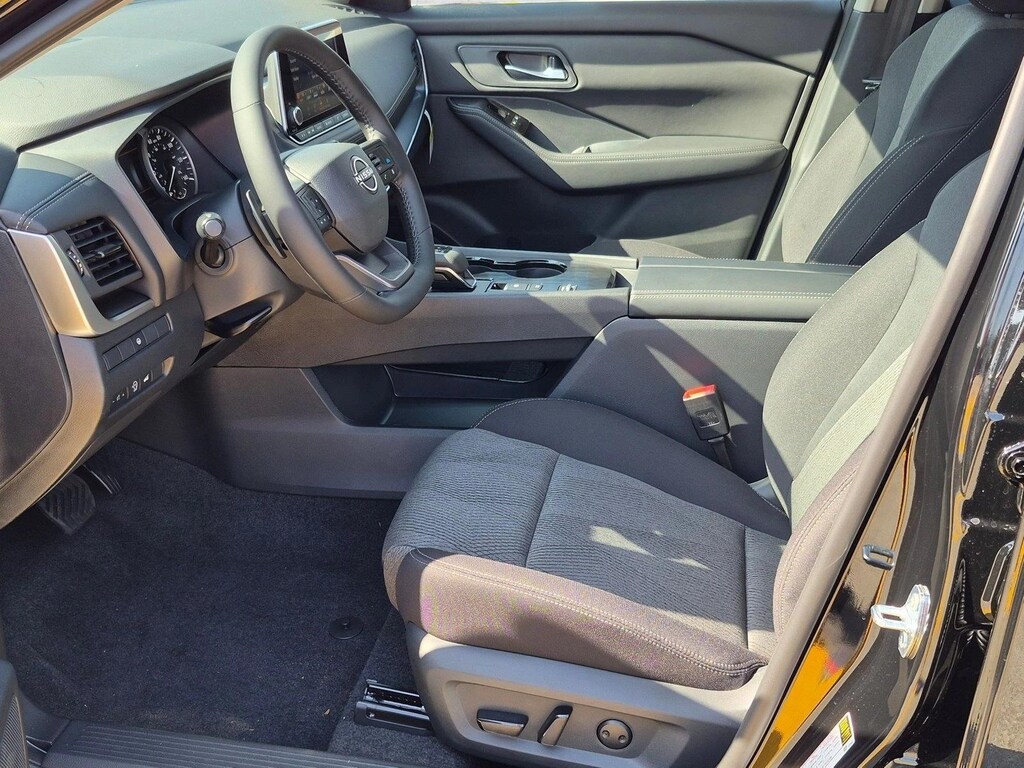 New 2026 Nissan Rogue SV SUV